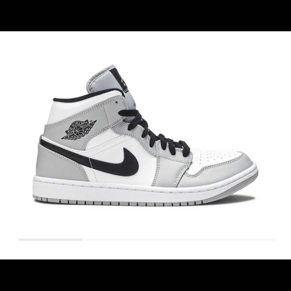 Nike Air Jordan 1 Mid Smoke Grey Sneakers